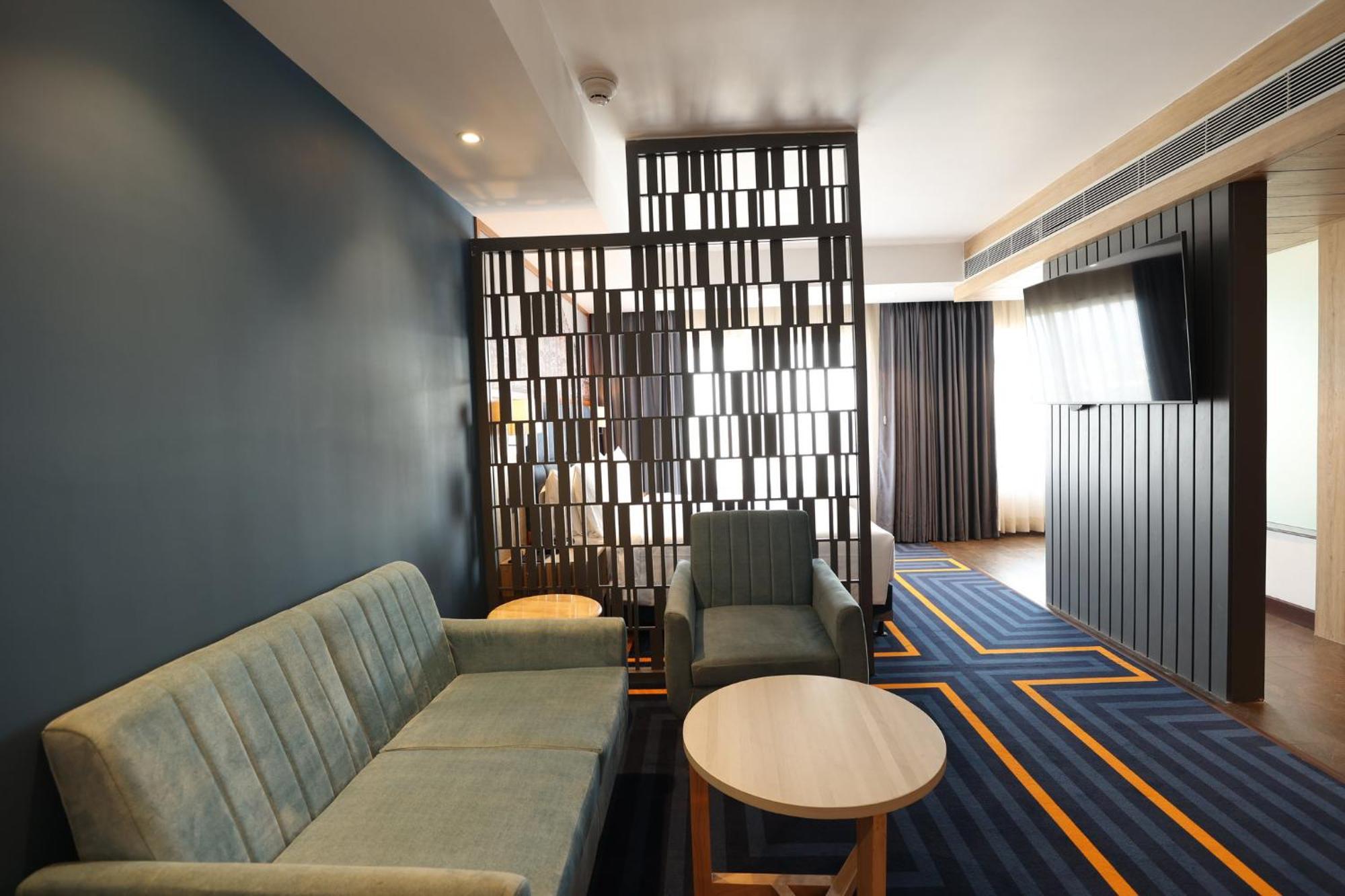Holiday Inn Express & Suites Jaipur Gopalpura Εξωτερικό φωτογραφία