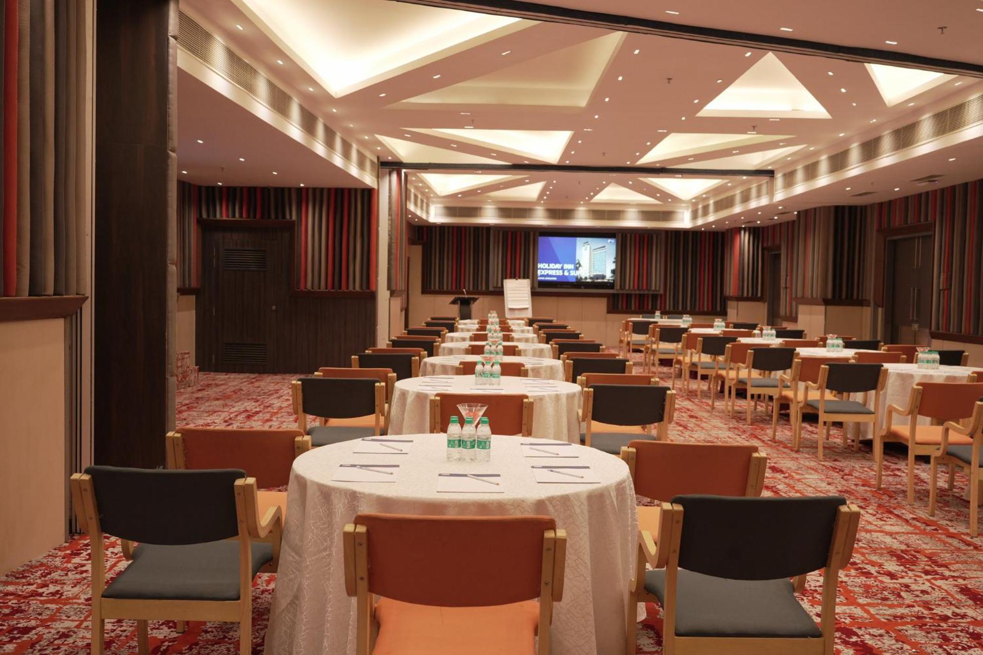 Holiday Inn Express & Suites Jaipur Gopalpura Εξωτερικό φωτογραφία